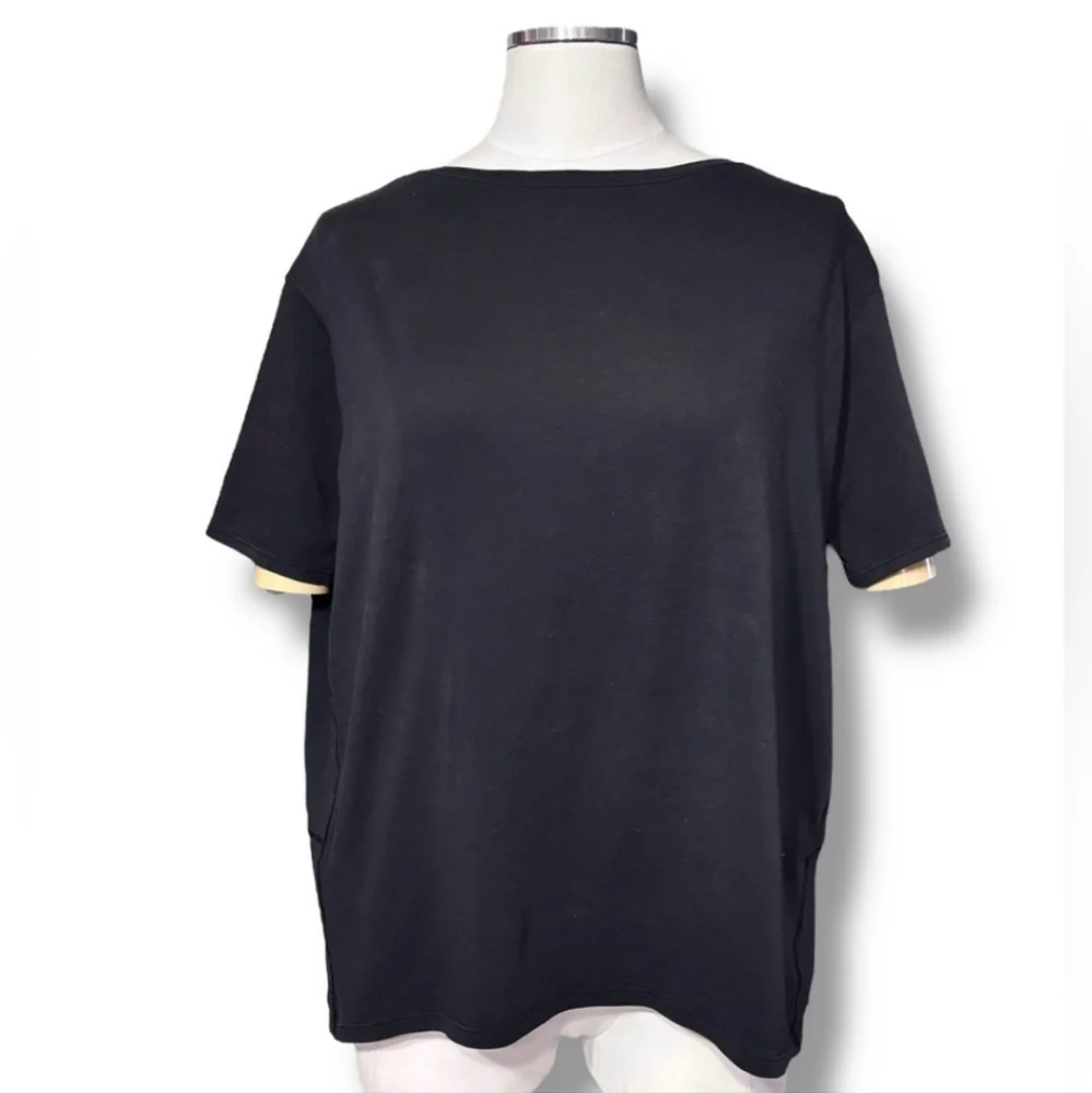 LULULEMON Black Back In Action Short Sleeve Shirt
